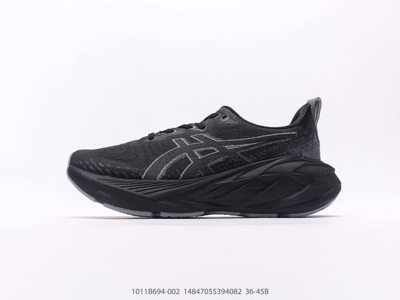 حذاء ASICS Novablast 4