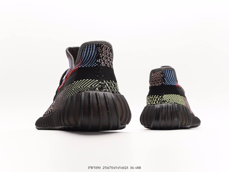 حذاء أديداس ييزي بوست 350 V2 "يشيل"