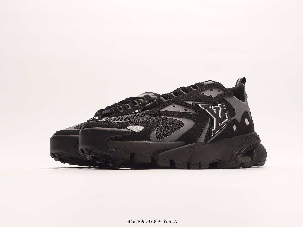 Louis Vuitton Skate Runner Tatic Black