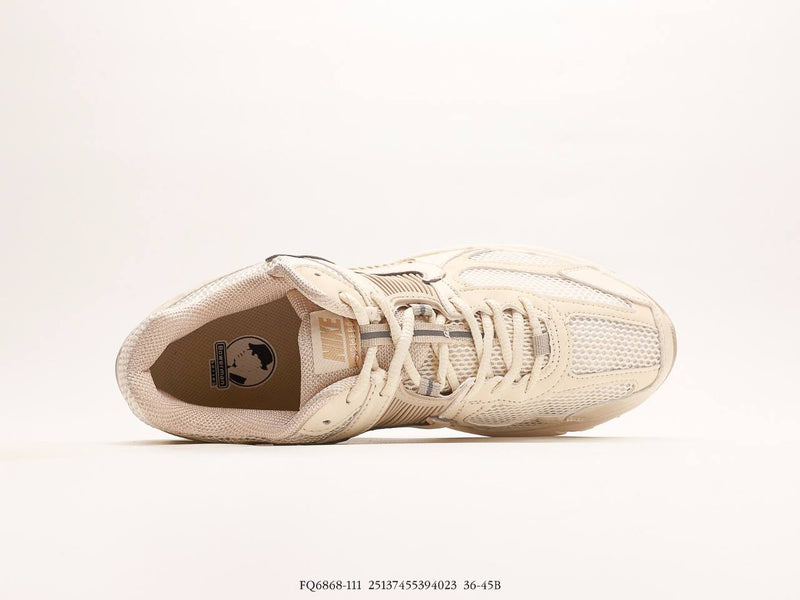 NIKE ZOOM Vomero 5   Sail Light Orewood Brown