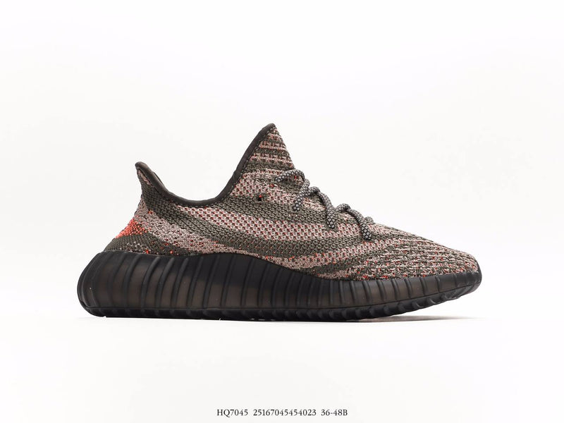 حذاء أديداس ييزي 350 بوست V2 باللون الأخضر العسكري البرتقالي