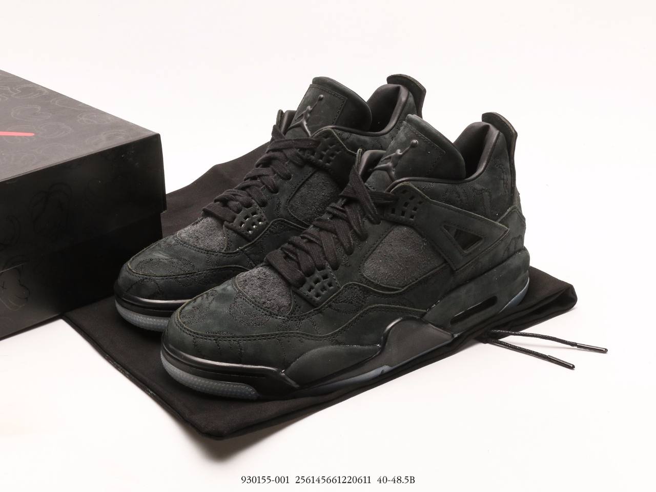 Jordan 4 Retro Kaws Black