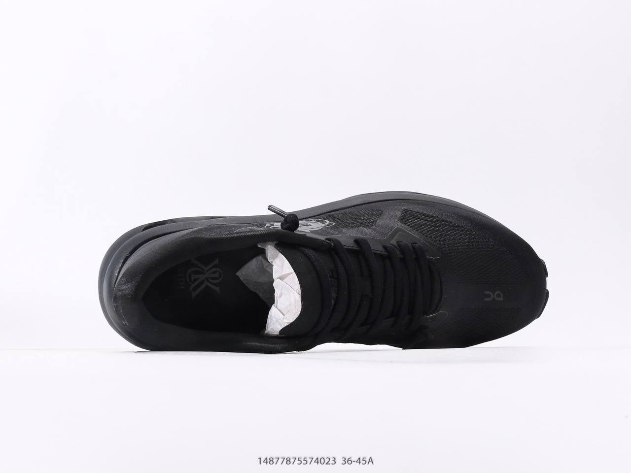 على Kith X cloudzone Kith Black
