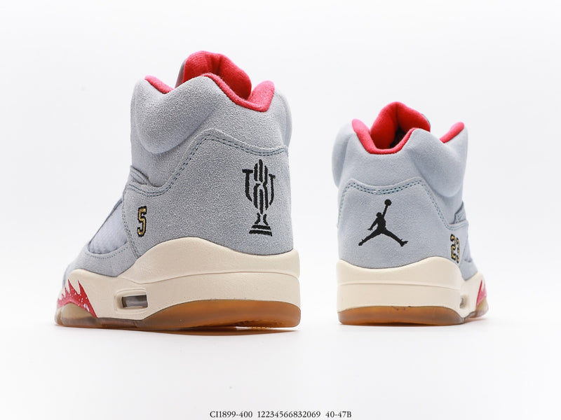 حذاء Jordan 5 Retro Trophy Room باللون الأزرق الجليدي